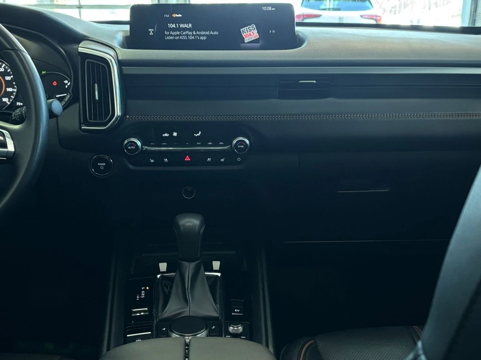 2025 Mazda CX-50 - Image 15 of 31