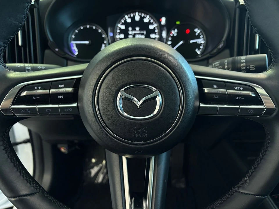 2025 Mazda CX-50 - Image 25 of 31