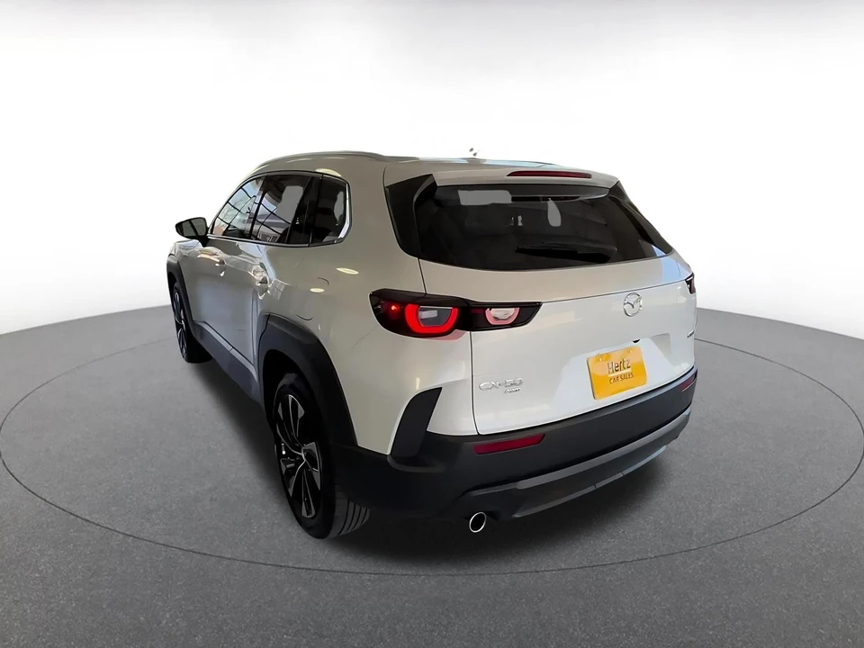 2025 Mazda CX-50 - Image 13 of 31
