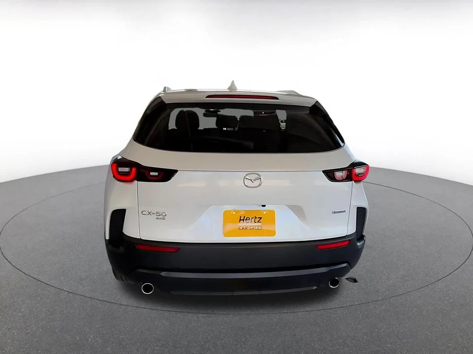 2025 Mazda CX-50 - Image 16 of 31