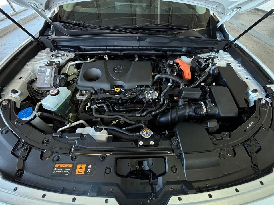 2025 Mazda CX-50 - Image 30 of 31