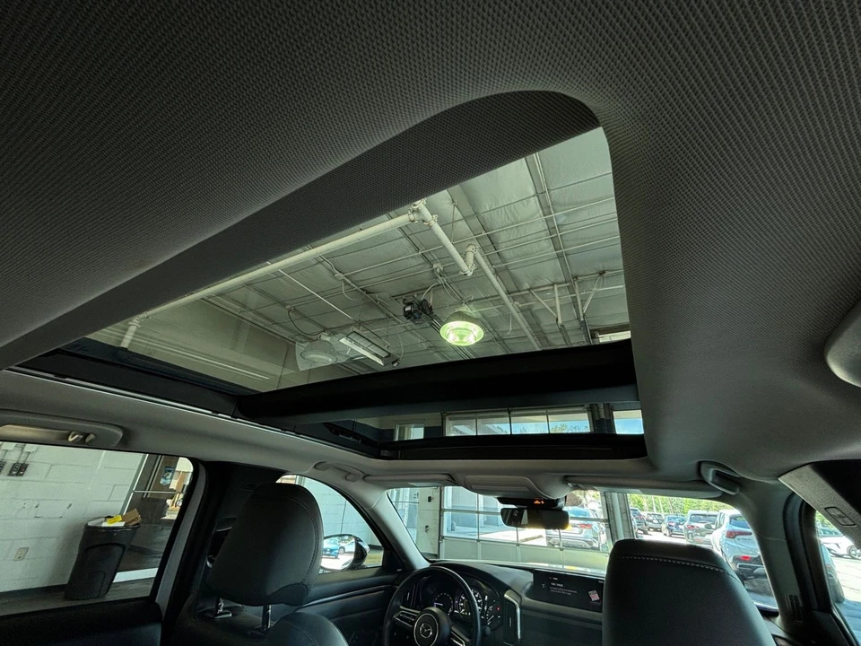 2025 Mazda CX-50 - Image 26 of 31