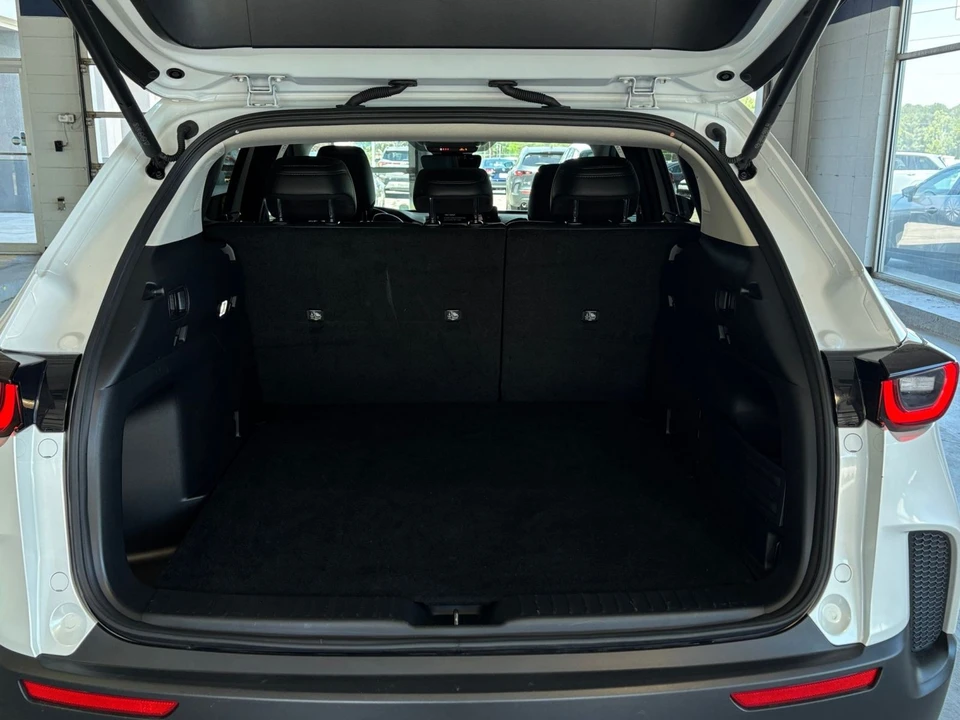 2025 Mazda CX-50 - Image 29 of 31