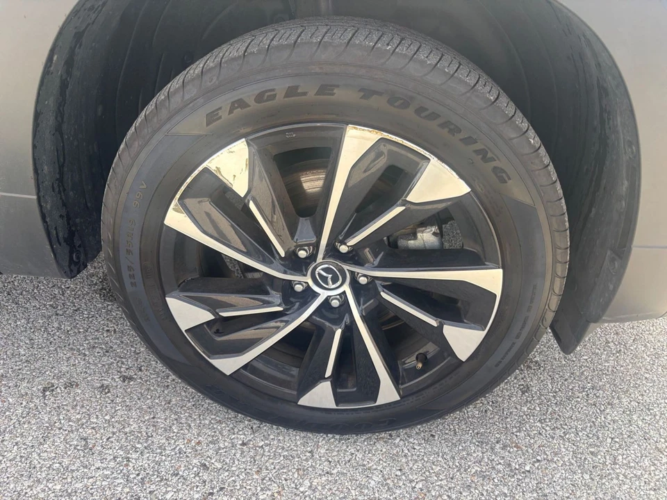 2025 Mazda CX-50 - Image 25 of 31