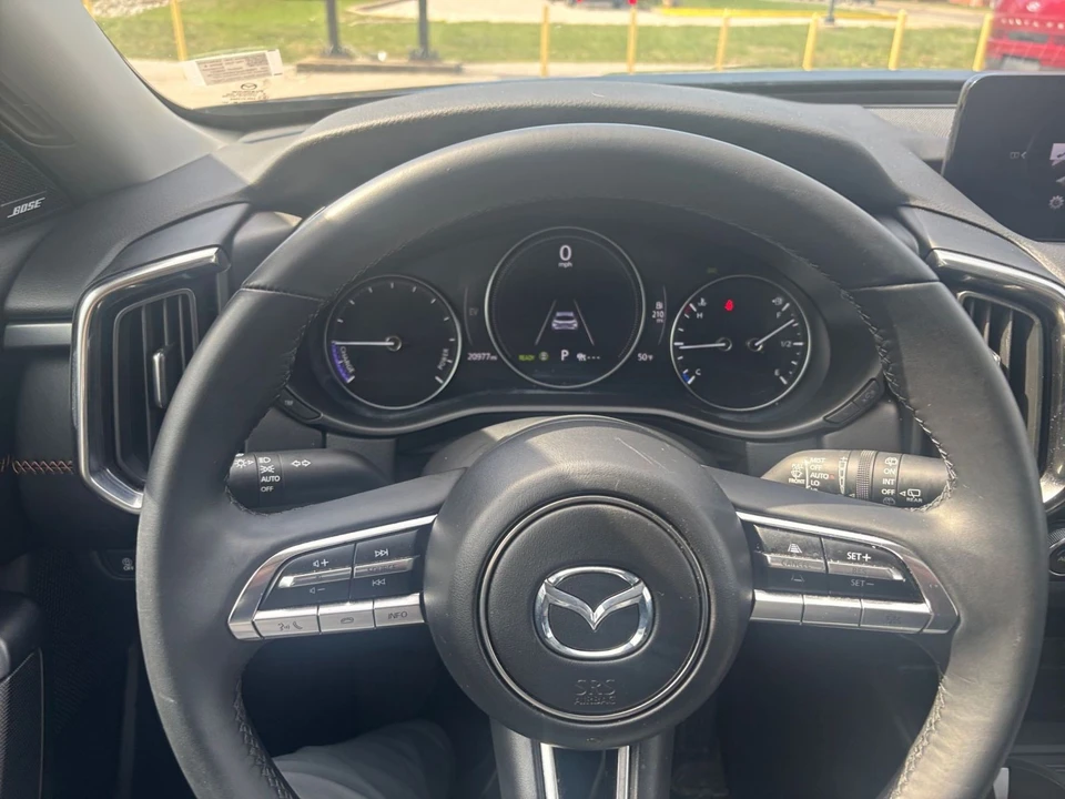 2025 Mazda CX-50 - Image 29 of 31