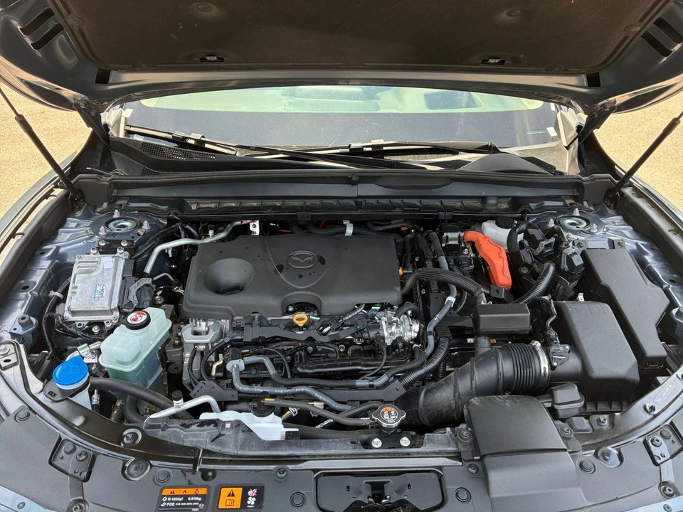 2025 Mazda CX-50 - Image 28 of 31