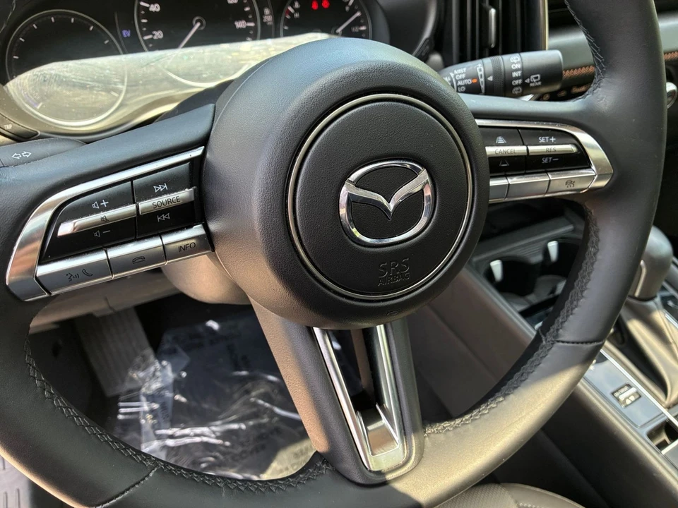2025 Mazda CX-50 - Image 30 of 31