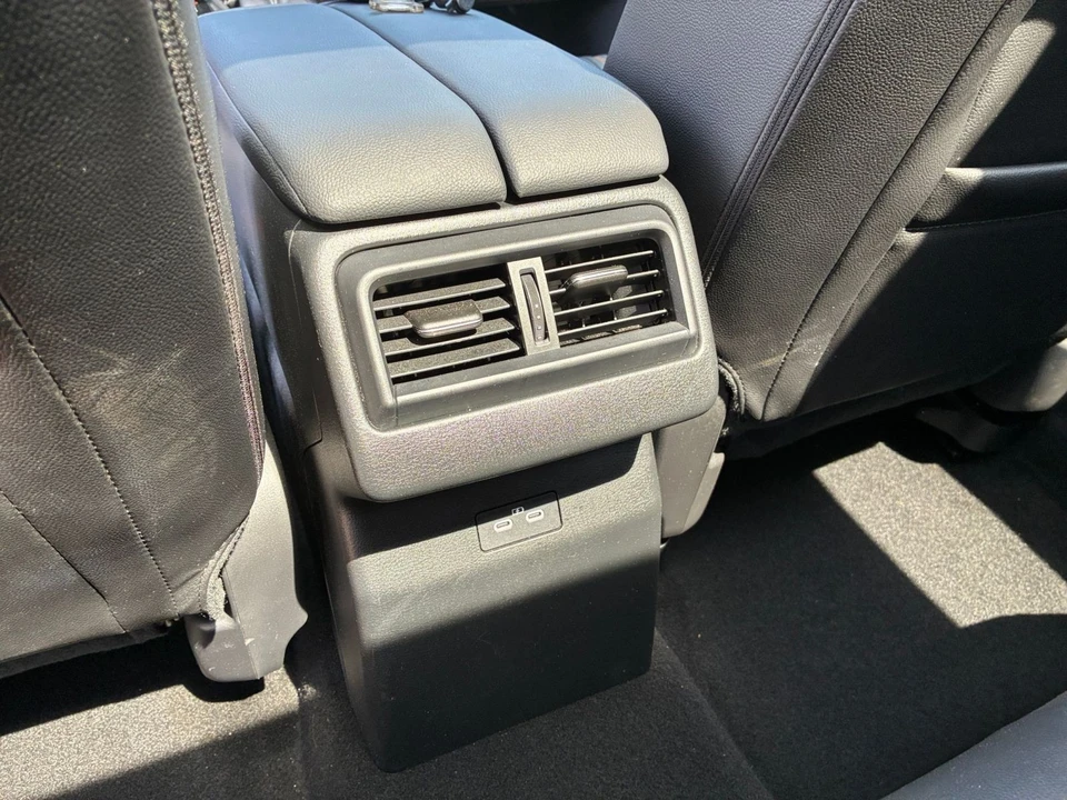 2025 Mazda CX-50 - Image 19 of 31