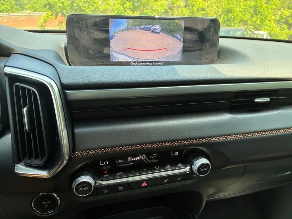 2025 Mazda CX-50 - Image 14 of 31