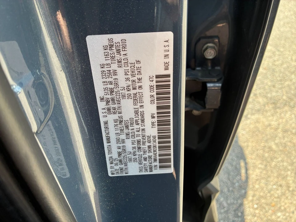 2025 Mazda CX-50 - Image 25 of 31