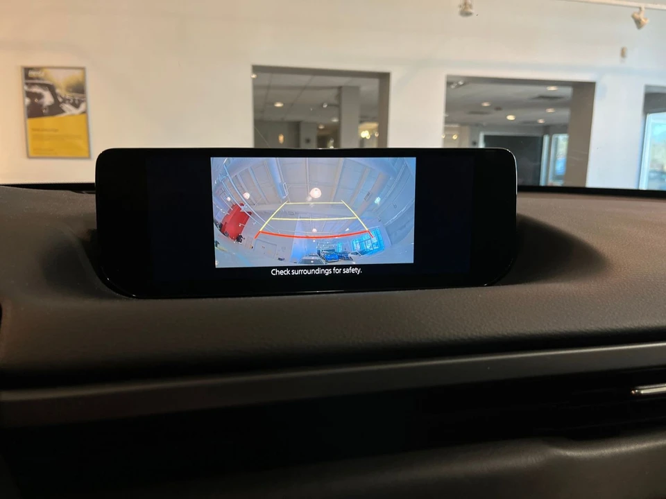 2025 Mazda CX-50 - Image 21 of 31