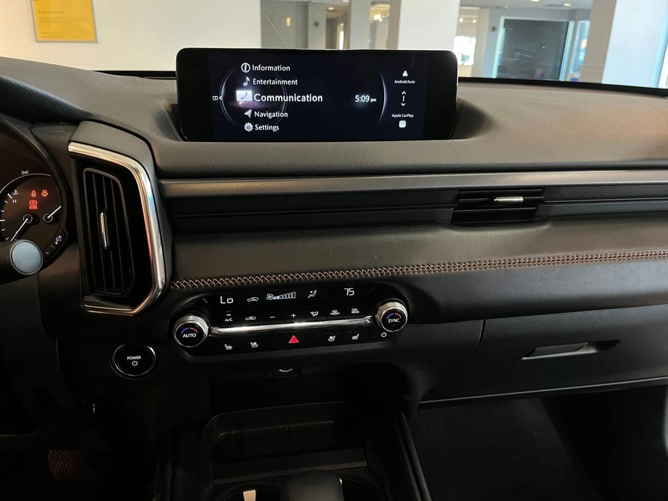 2025 Mazda CX-50 - Image 14 of 31