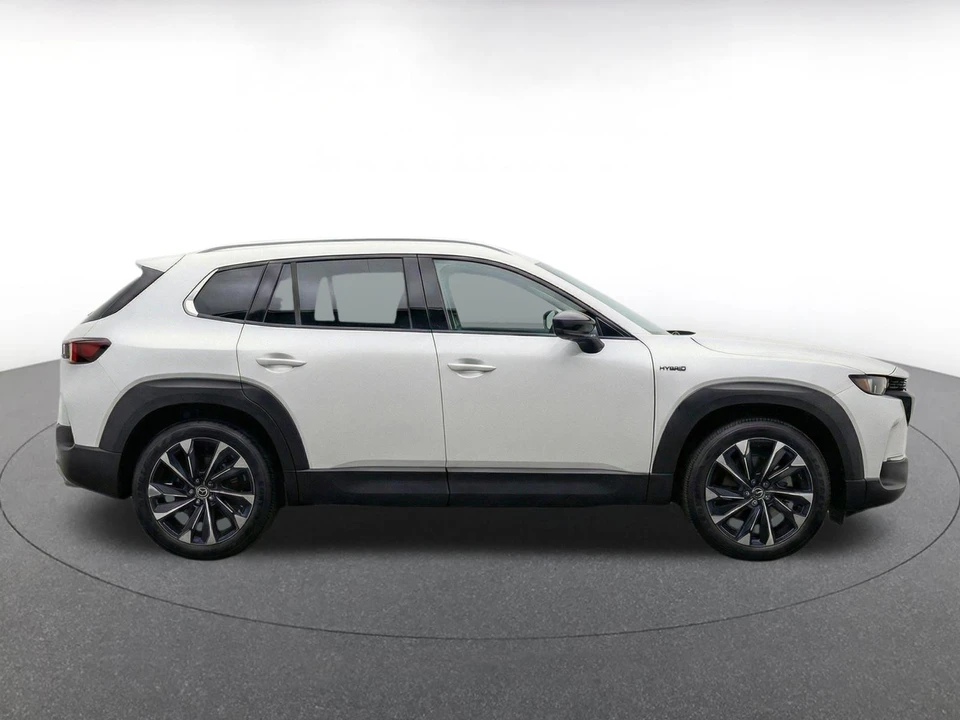 2025 Mazda CX-50 - Image 15 of 26