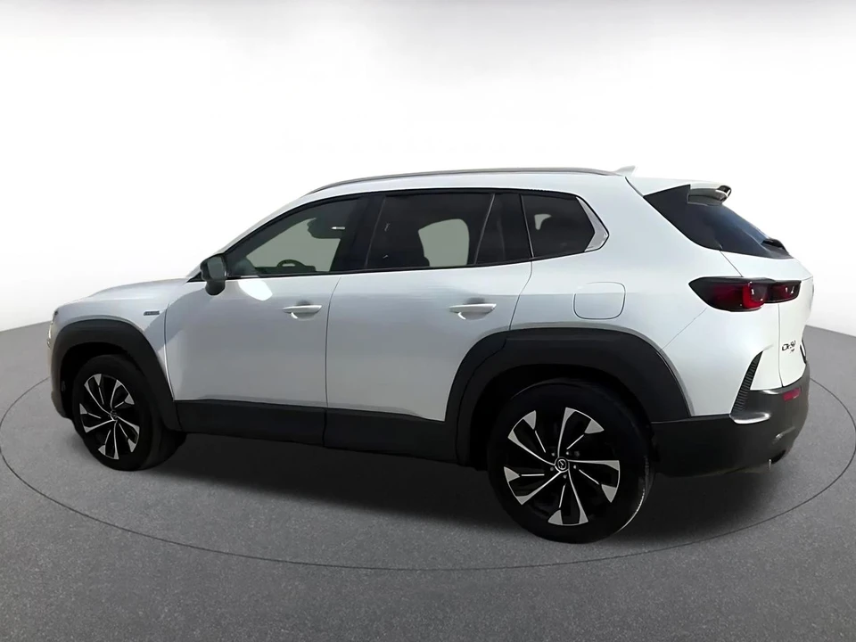 2025 Mazda CX-50 - Image 8 of 31
