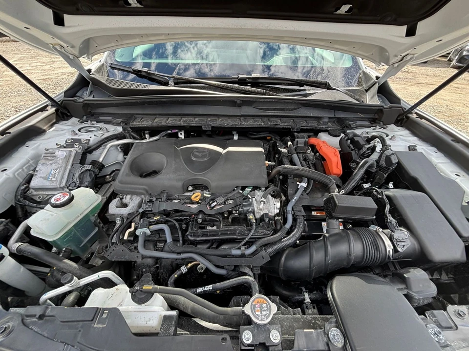 2025 Mazda CX-50 - Image 30 of 31
