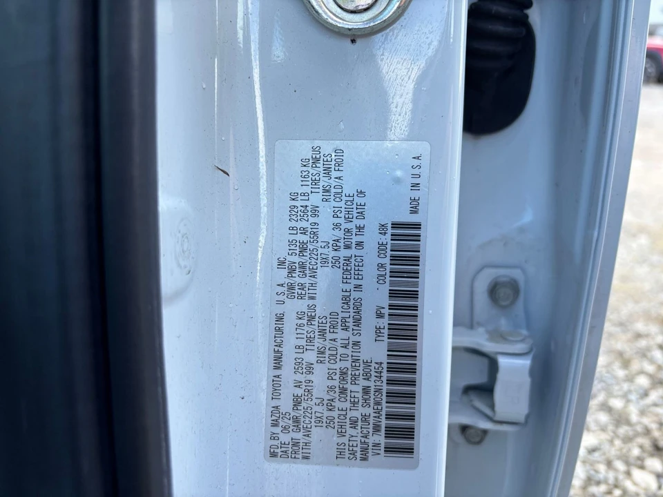 2025 Mazda CX-50 - Image 27 of 31