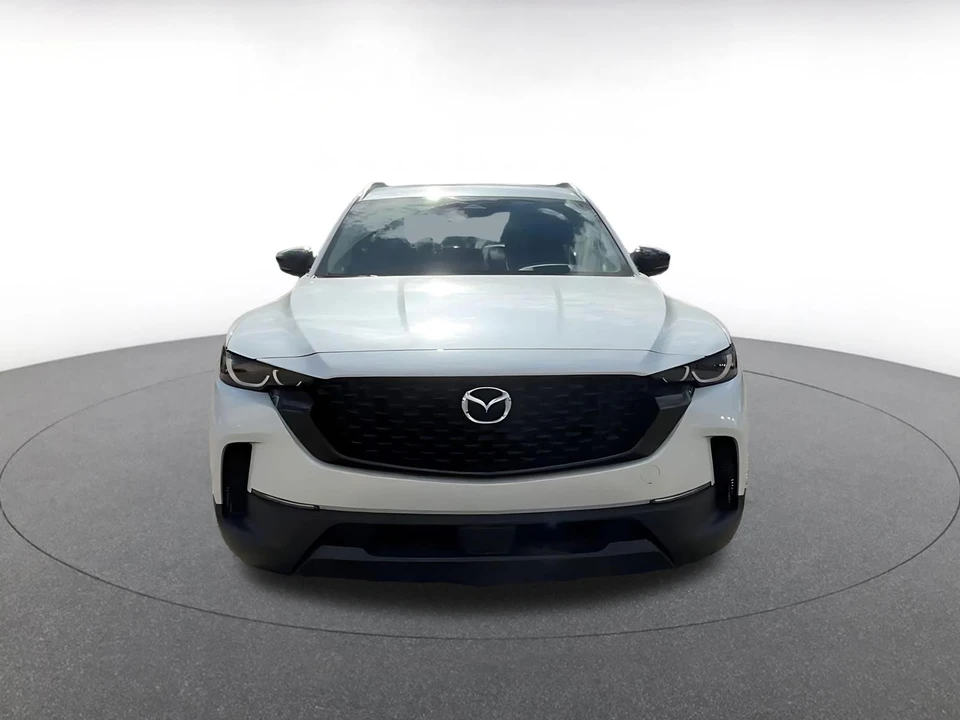 2025 Mazda CX-50 - Image 4 of 31