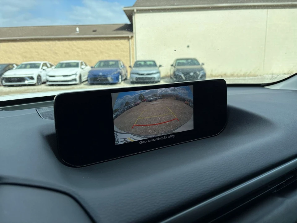 2025 Mazda CX-50 - Image 22 of 31