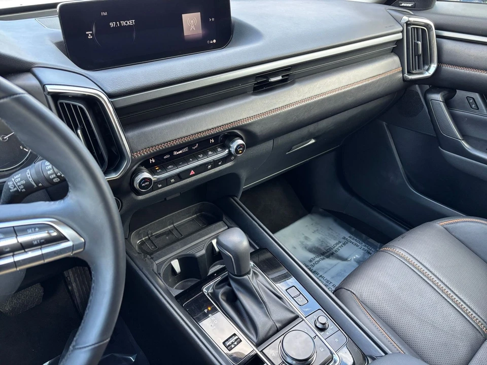 2025 Mazda CX-50 - Image 14 of 31