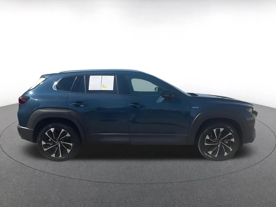 2025 Mazda CX-50 - Image 13 of 31