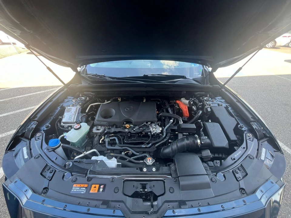 2025 Mazda CX-50 - Image 29 of 31
