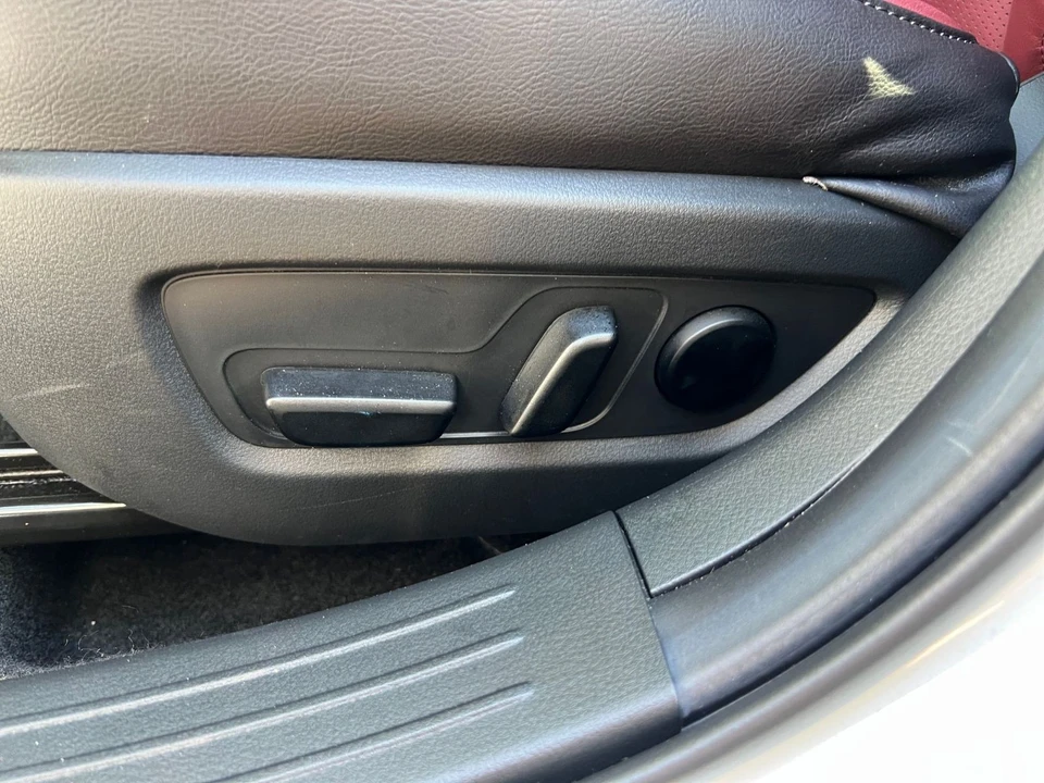 2025 Mazda CX-50 - Image 25 of 31