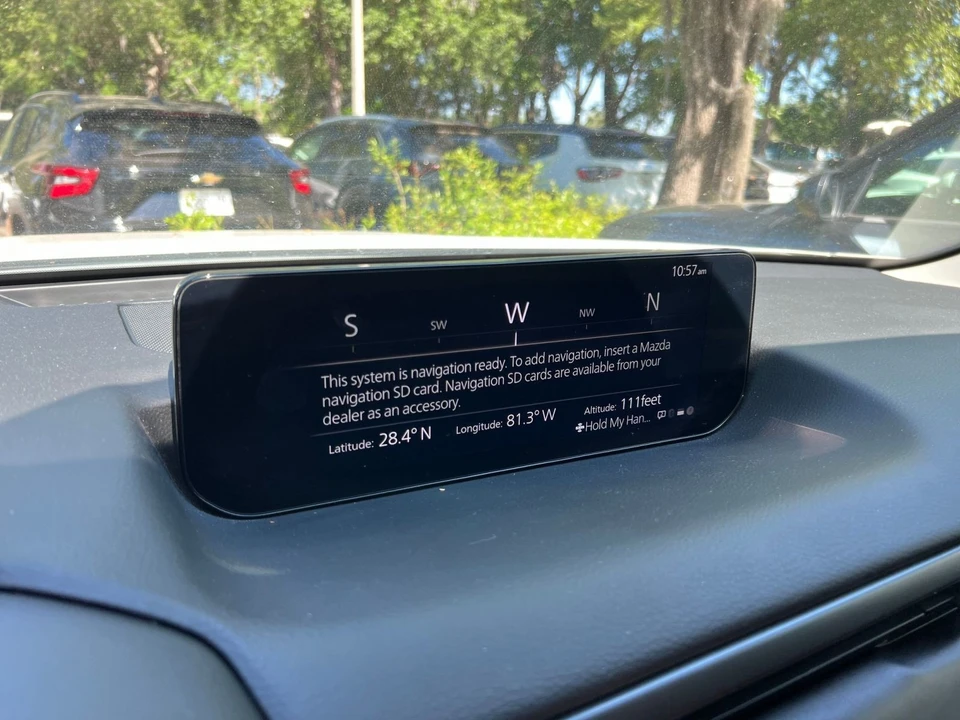 2025 Mazda CX-50 - Image 16 of 31