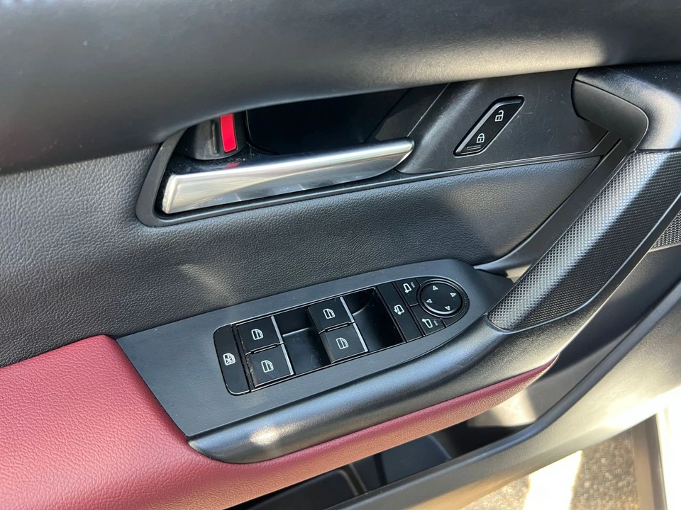 2025 Mazda CX-50 - Image 20 of 31