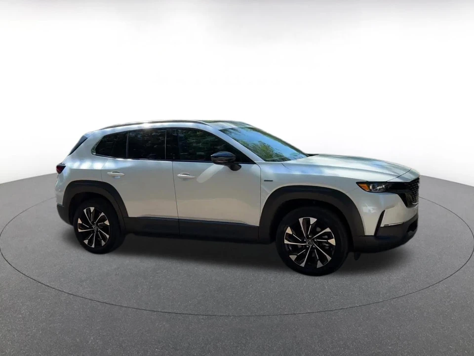 2025 Mazda CX-50 - Image 2 of 31
