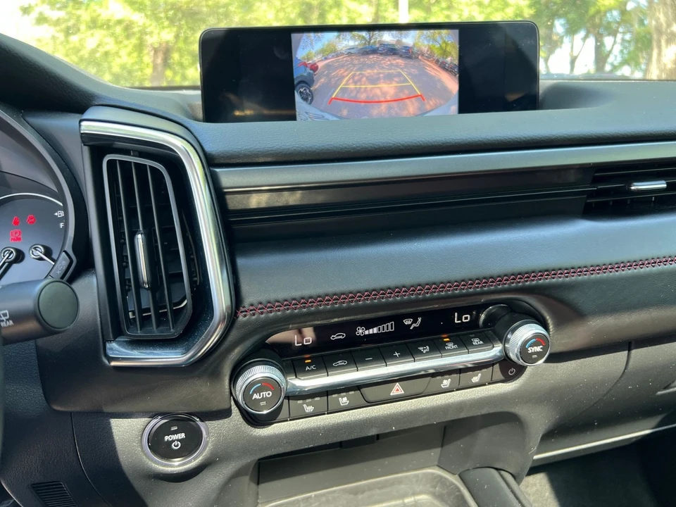 2025 Mazda CX-50 - Image 14 of 31