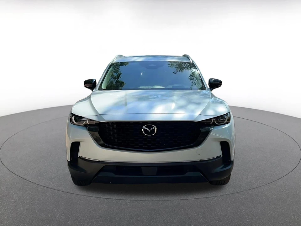 2025 Mazda CX-50 - Image 4 of 31