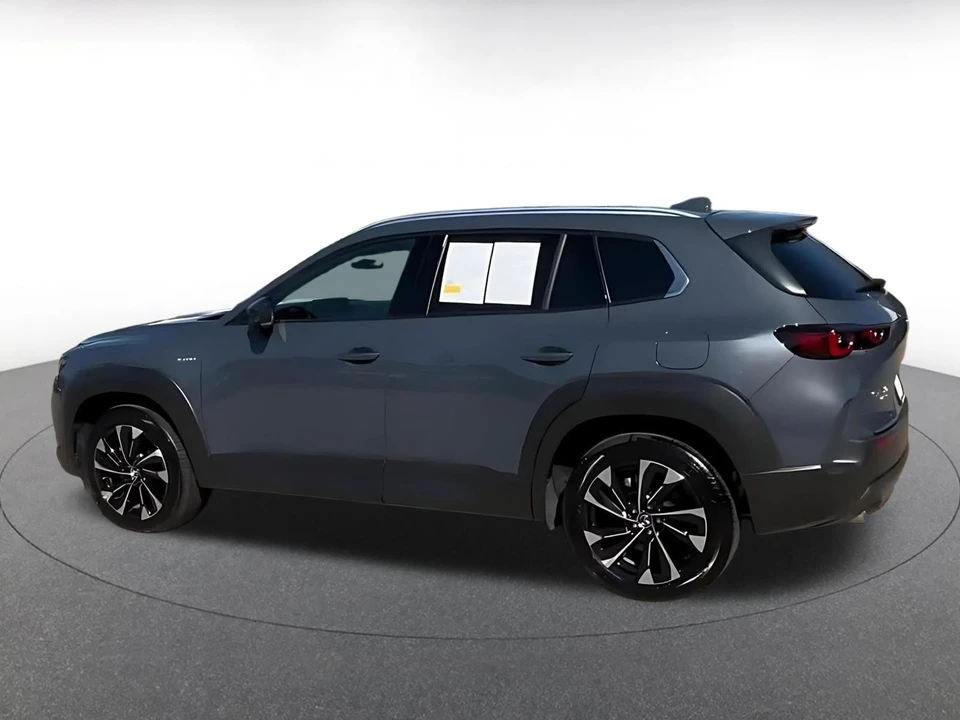 2025 Mazda CX-50 - Image 9 of 31