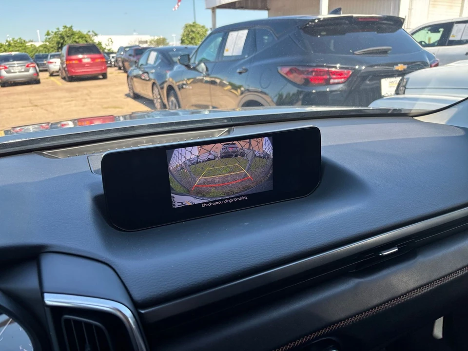 2025 Mazda CX-50 - Image 23 of 31