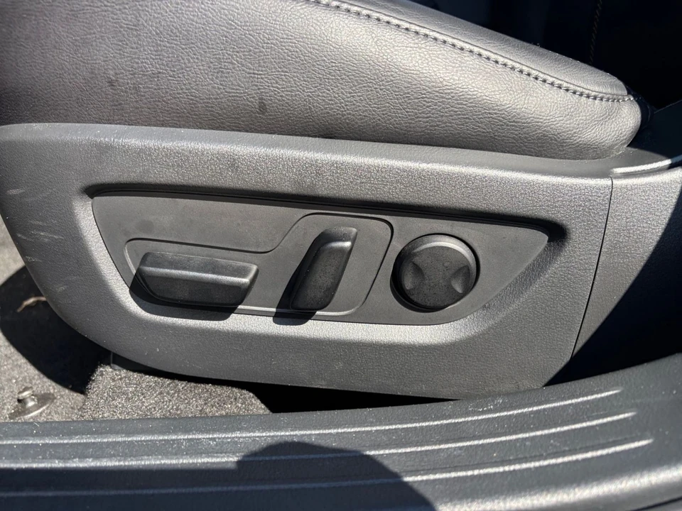 2025 Mazda CX-50 - Image 20 of 31