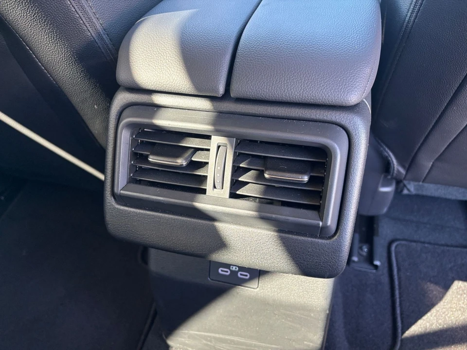 2025 Mazda CX-50 - Image 22 of 31