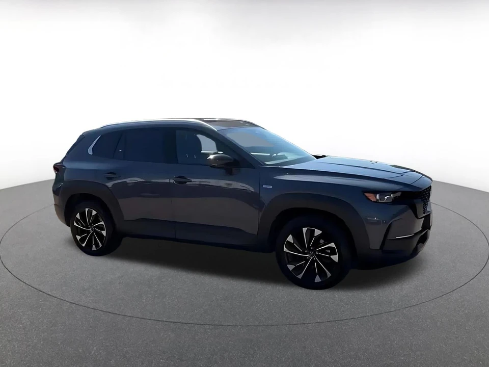 2025 Mazda CX-50 - Image 2 of 31