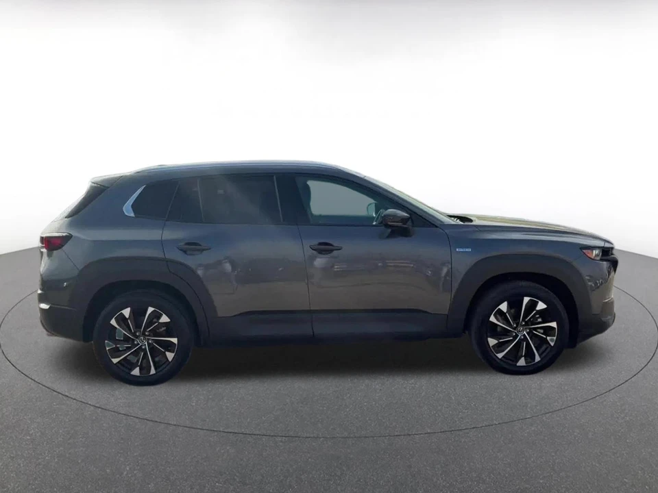 2025 Mazda CX-50 - Image 13 of 31