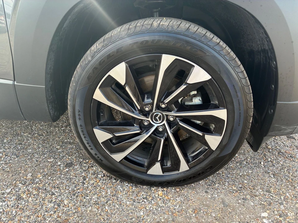 2025 Mazda CX-50 - Image 29 of 31