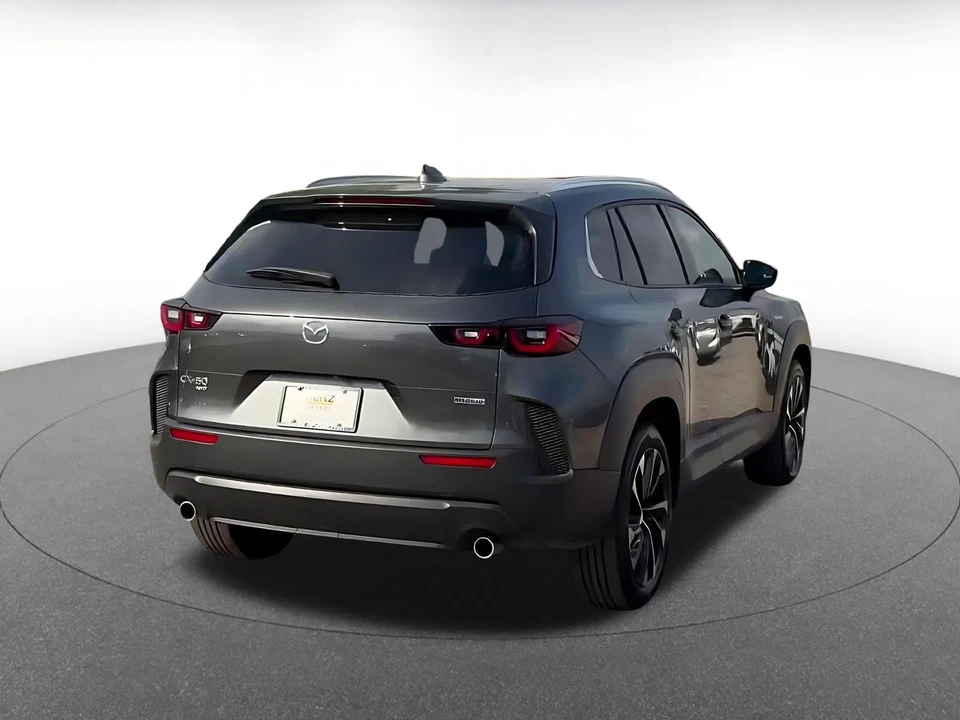 2025 Mazda CX-50 - Image 11 of 31