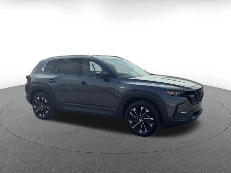 2025 Mazda CX-50 - Image 2 of 31