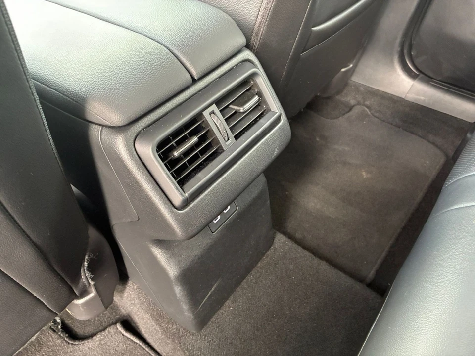 2025 Mazda CX-50 - Image 21 of 31