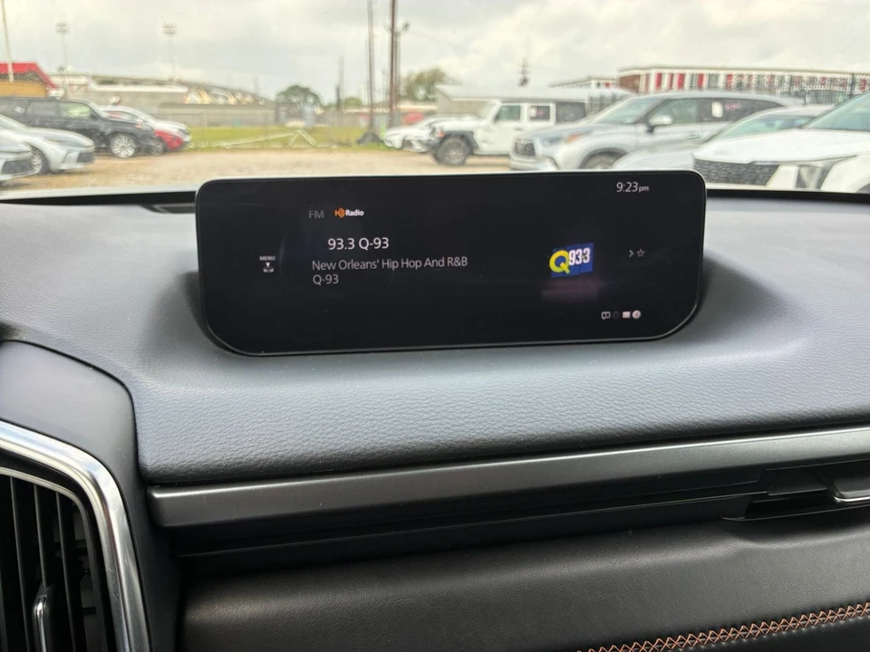 2025 Mazda CX-50 - Image 14 of 31