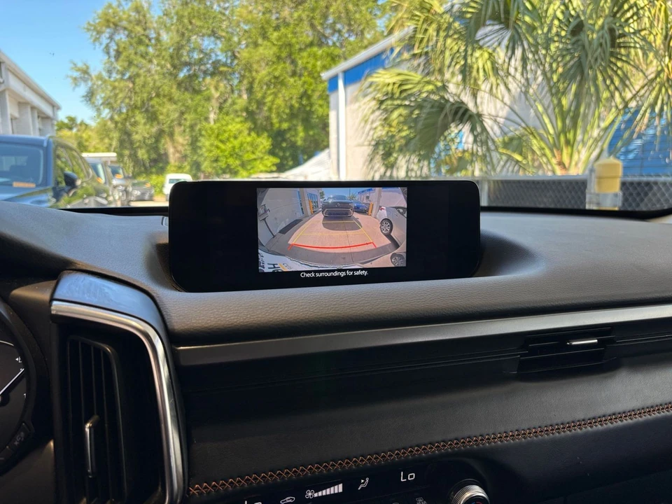 2025 Mazda - Image 23 of 31