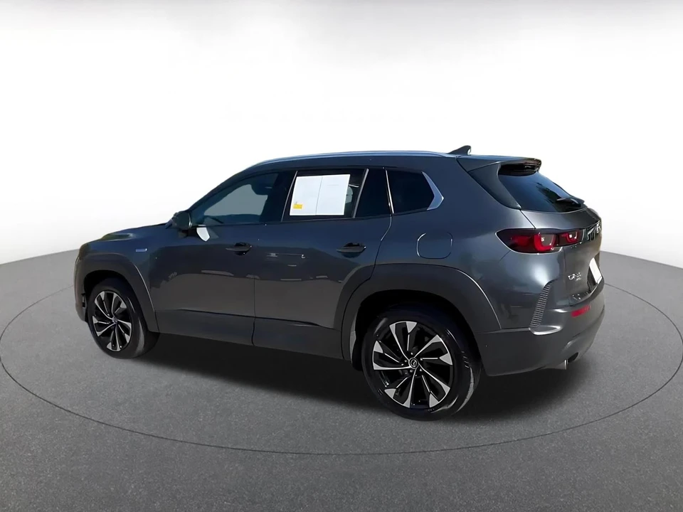 2025 Mazda CX-50 - Image 12 of 31
