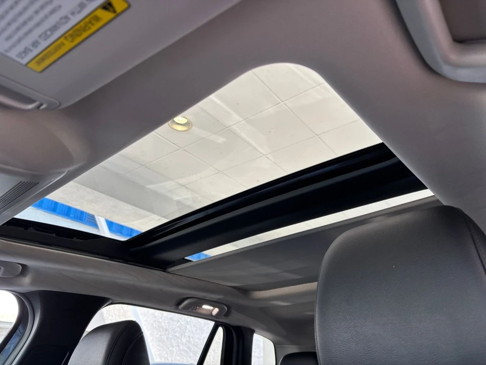 2025 Mazda CX-50 - Image 25 of 31