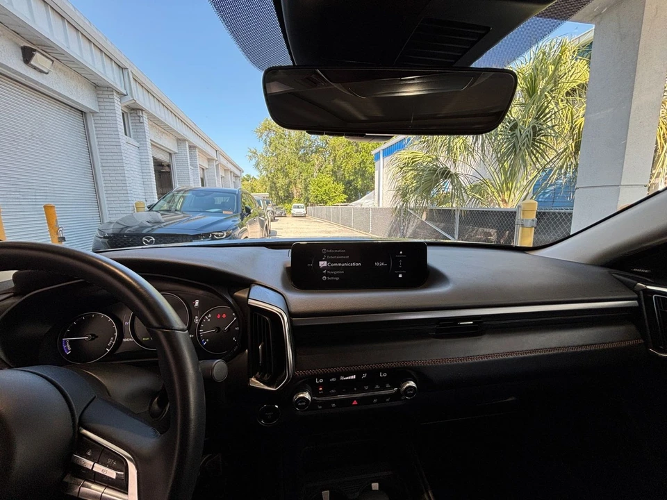 2025 Mazda CX-50 - Image 30 of 31