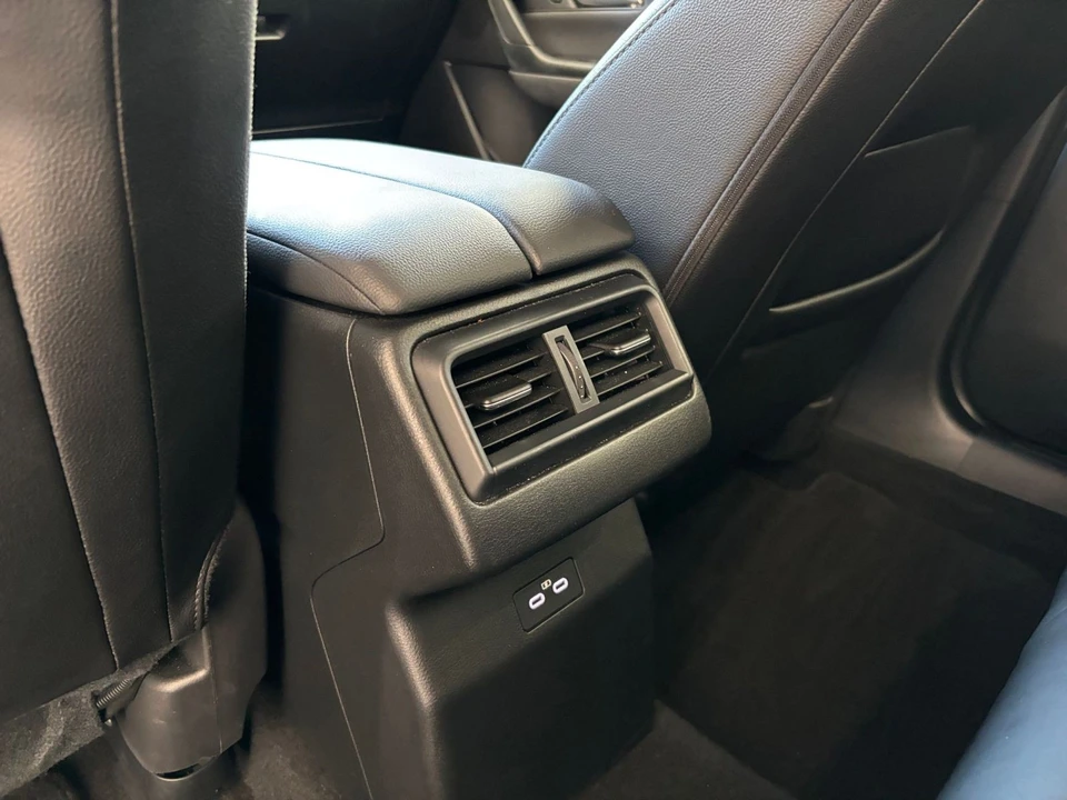2025 Mazda CX-50 - Image 20 of 31