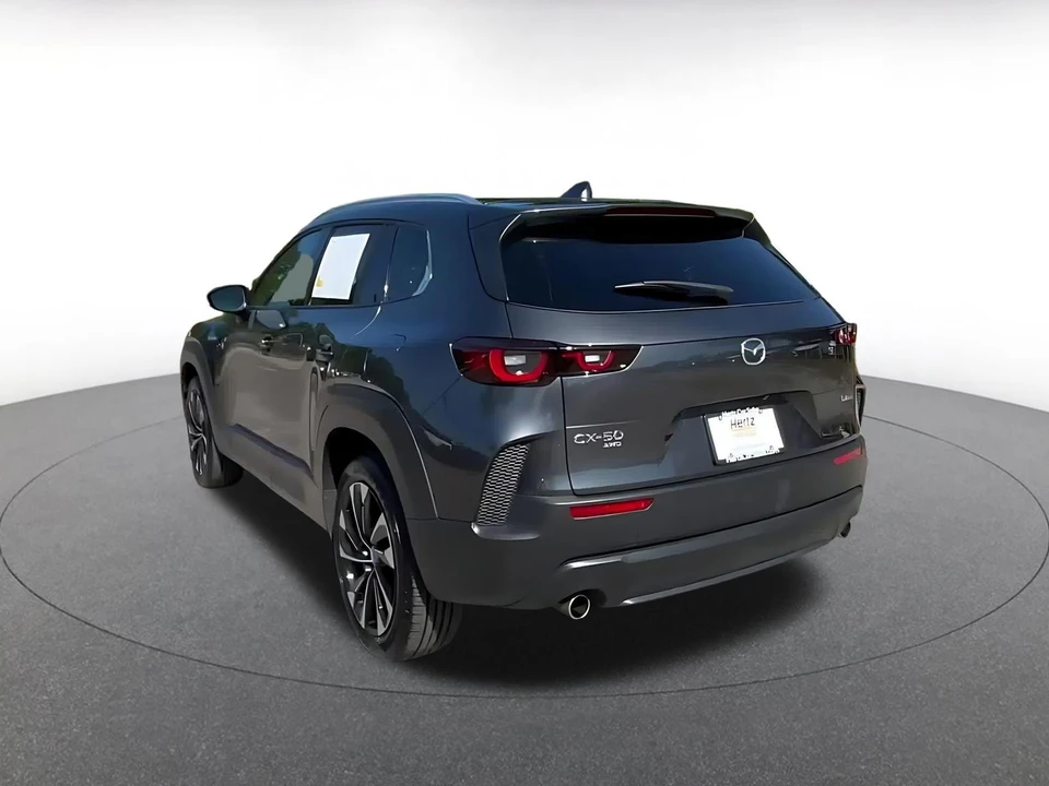 2025 Mazda CX-50 - Image 13 of 31