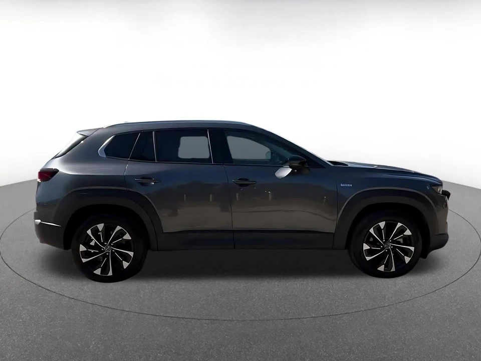2025 Mazda CX-50 - Image 13 of 31