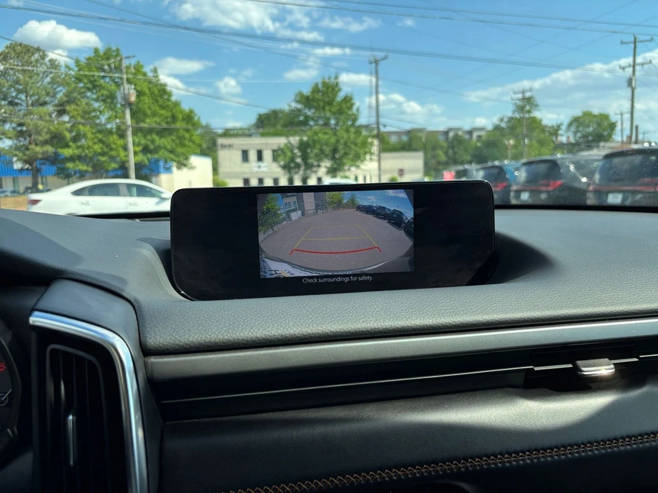 2025 Mazda CX-50 - Image 27 of 31